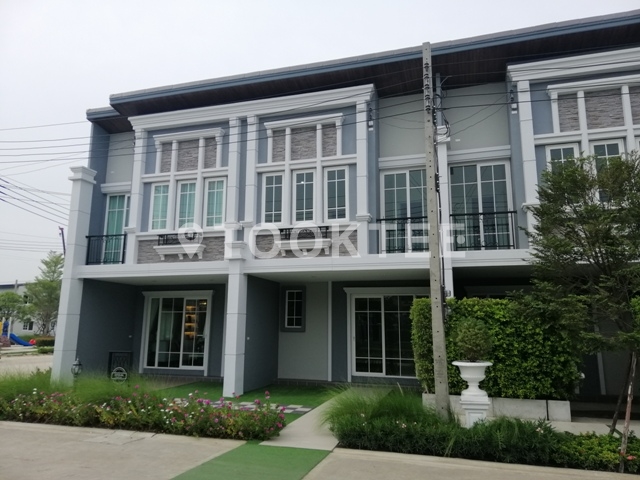 โกลเด้นทาวน์ สุขุมวิท-สถานีรถไฟฟ้าแบริ่ง